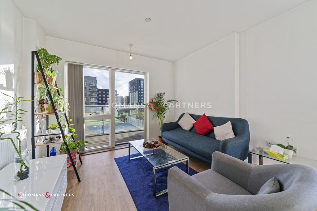 Property photo 1 of 12