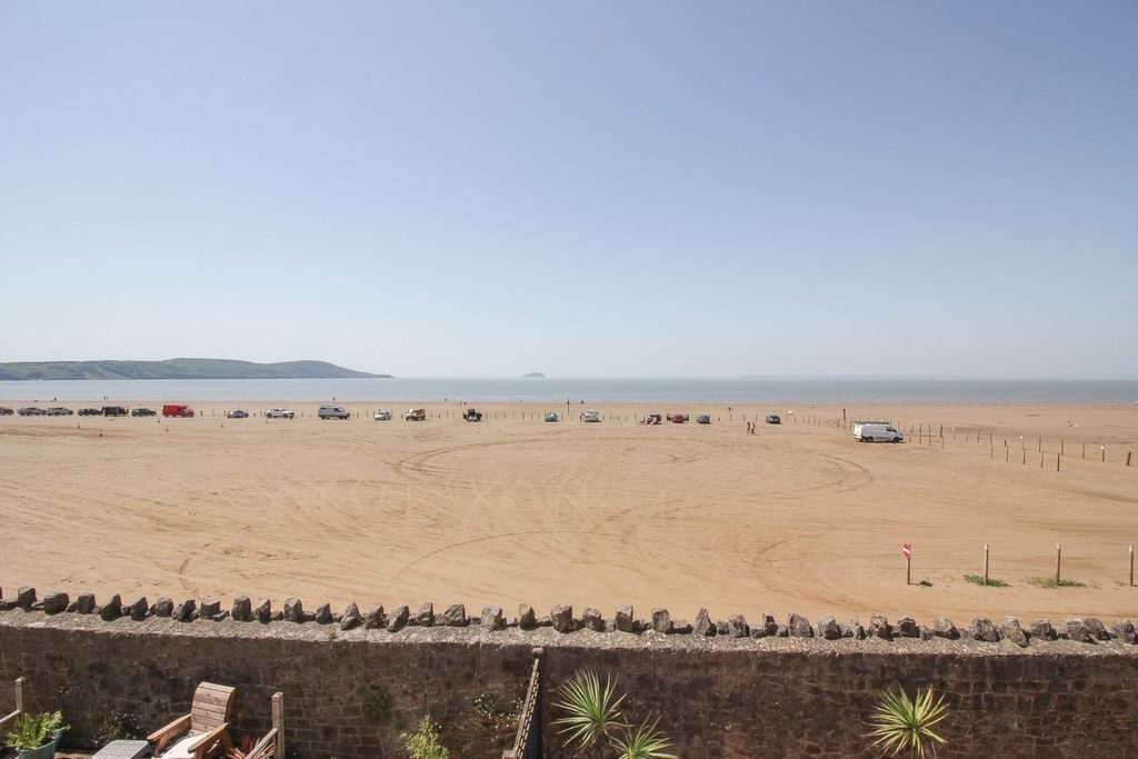 Additional image 4 of 3 bed flat for saleRoyal Sands, Beach Road, Weston-Super-Mare BS23