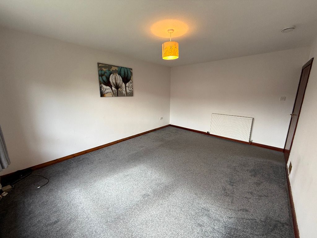Property photo 3 of 10 Photo 3