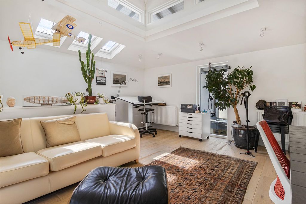 Additional image 30 of 5 bed detached house for saleGrantchester Meadows, Cambridge CB3