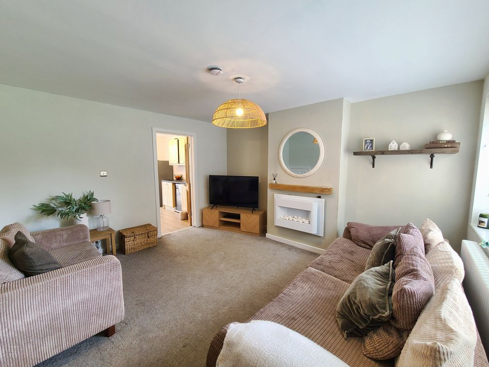 Property photo 3 of 31