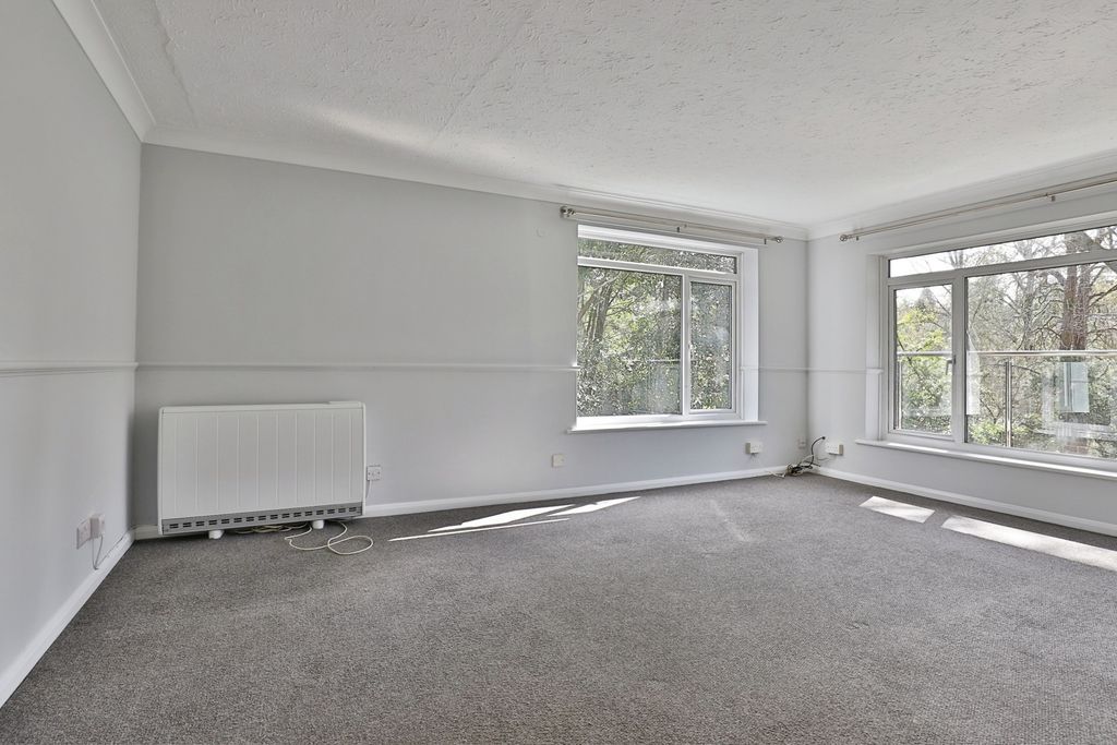 Property photo 3 of 18 Pbox-Img.Jpg