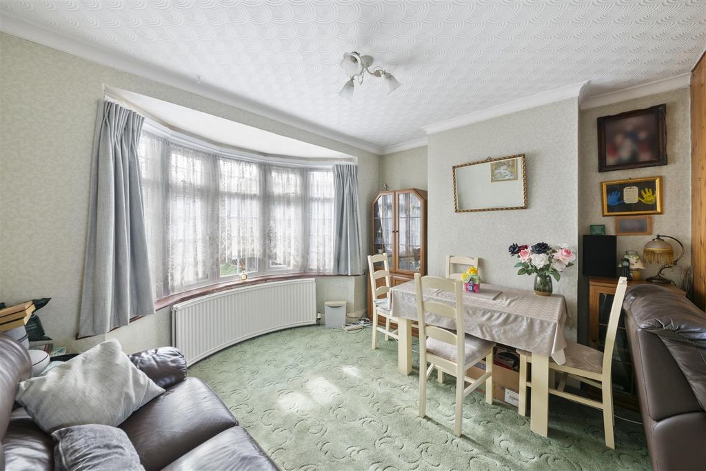 Property photo 3 of 13 2