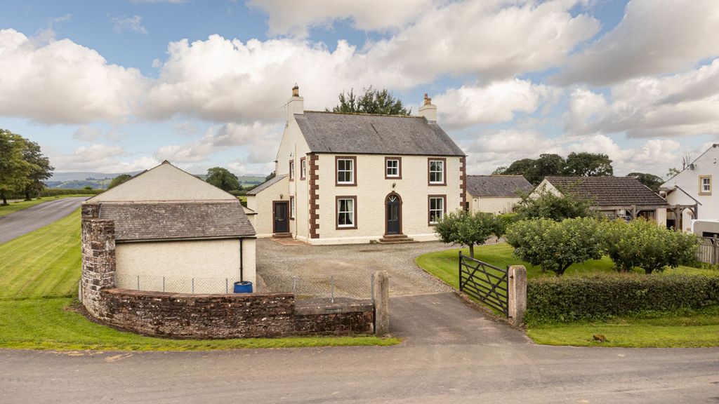 Property photo 1 of 38