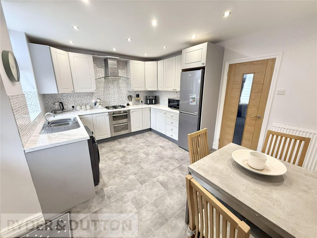Property photo 3 of 19 Kitchen/Diner