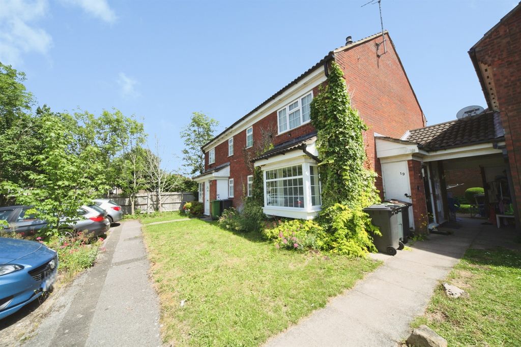 Property photo 1 of 12