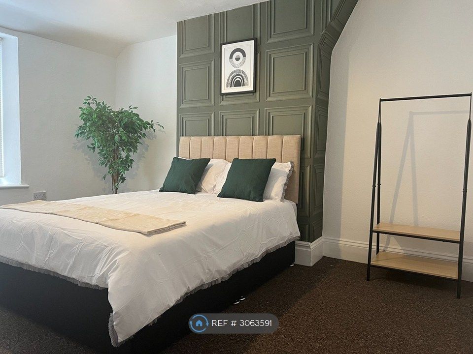 Property photo 3 of 13 Bedroom 3