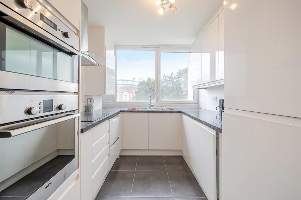 Property photo 2 of 17 Kitchen