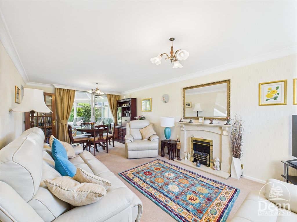 Property photo 2 of 19