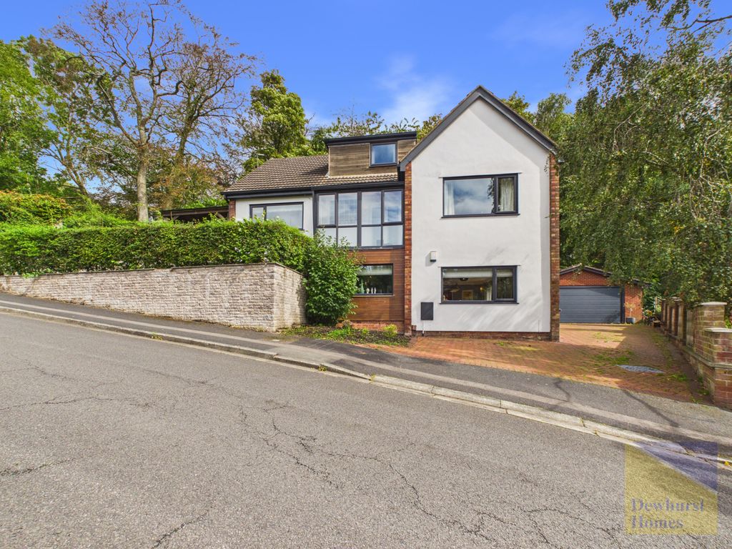 Property photo 1 of 32