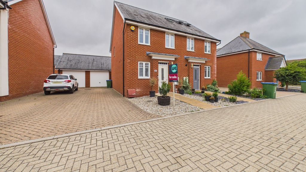 Property photo 1 of 19 Cam04968G0-Pr0142-Still020