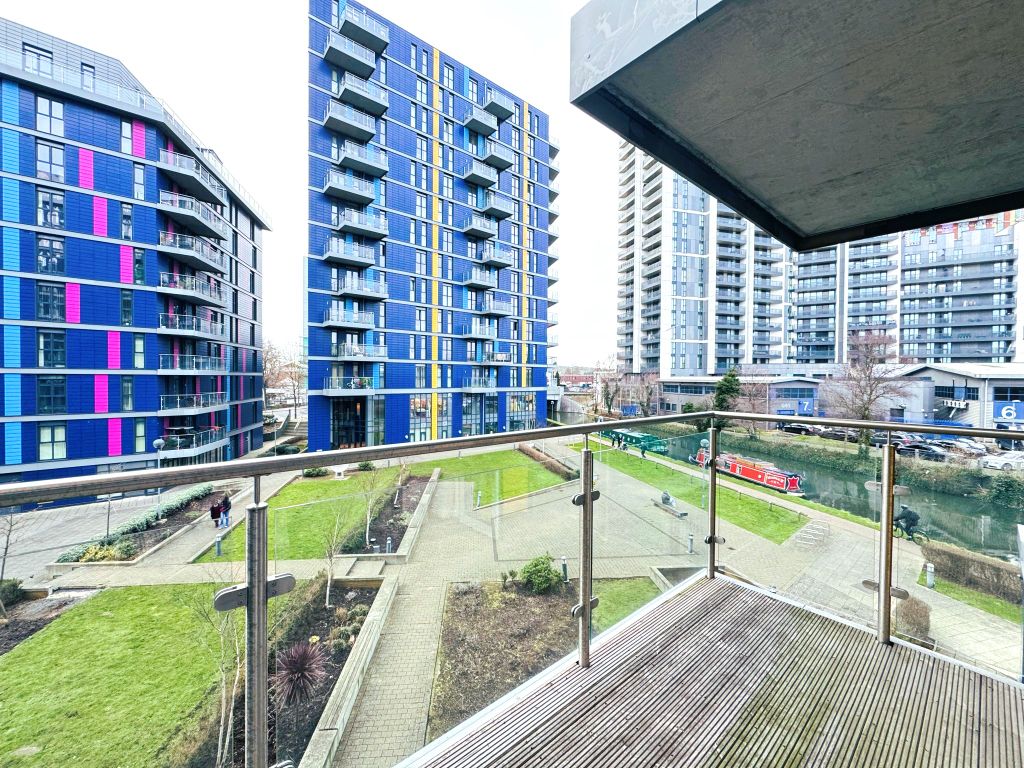 Property photo 2 of 8 Ayeslbury. Hatton House, Ealing Road.  (3)