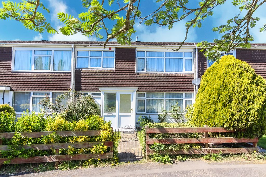 Property photo 1 of 11 Front