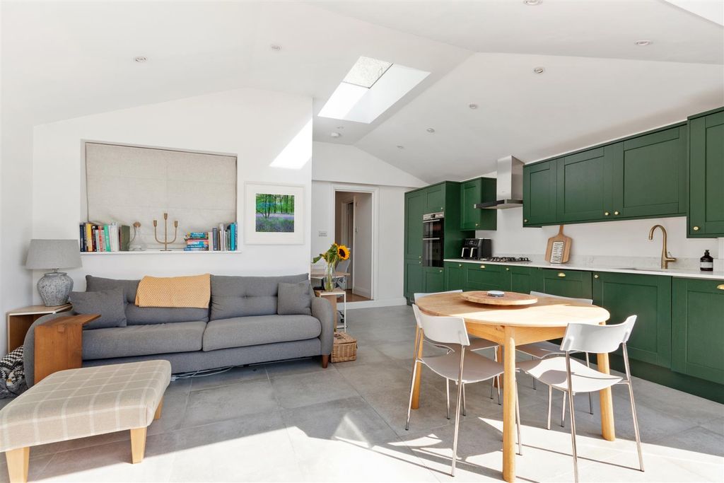Property photo 3 of 12 Kitchen/Diner Extension