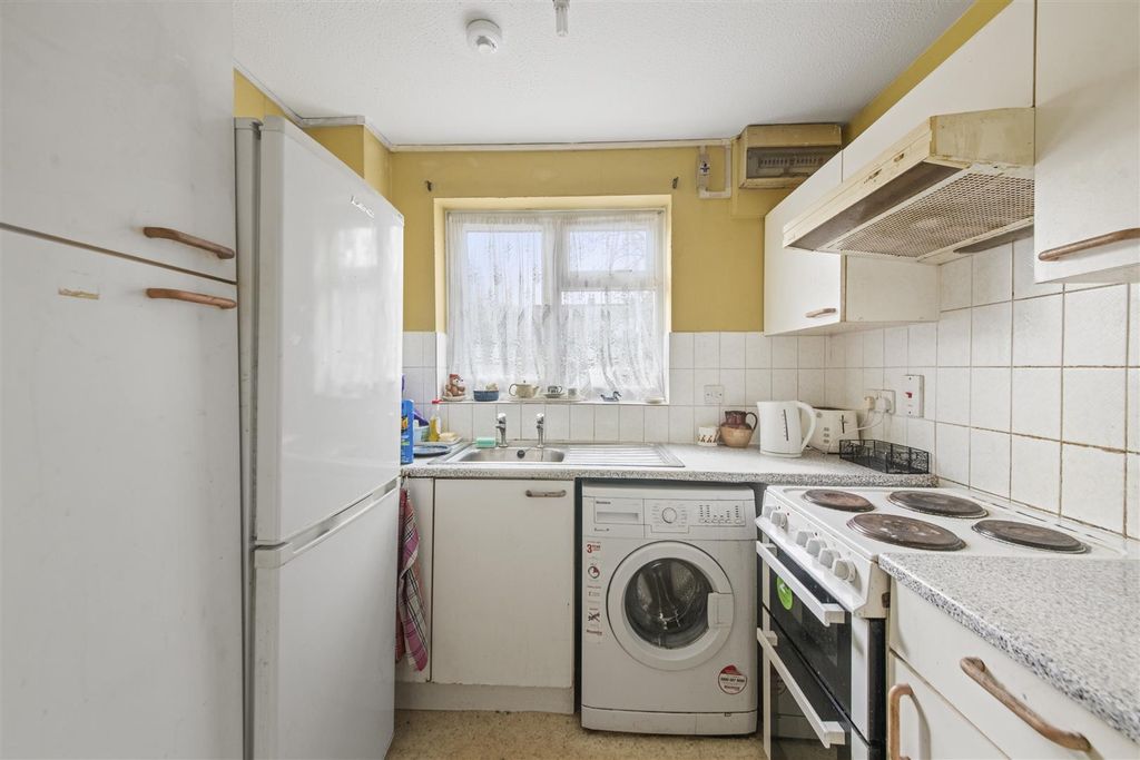 Property photo 3 of 13 2