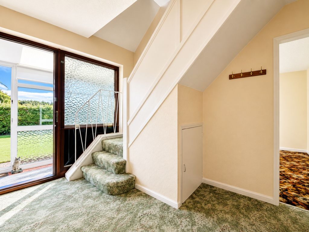Property photo 2 of 13 5290011