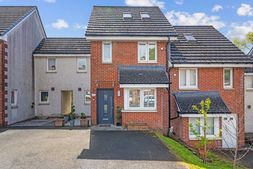 Property photo 1 of 31