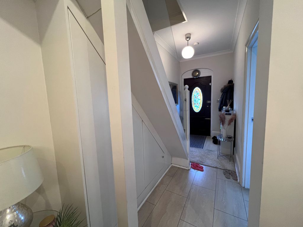 Property photo 3 of 14 Gallery