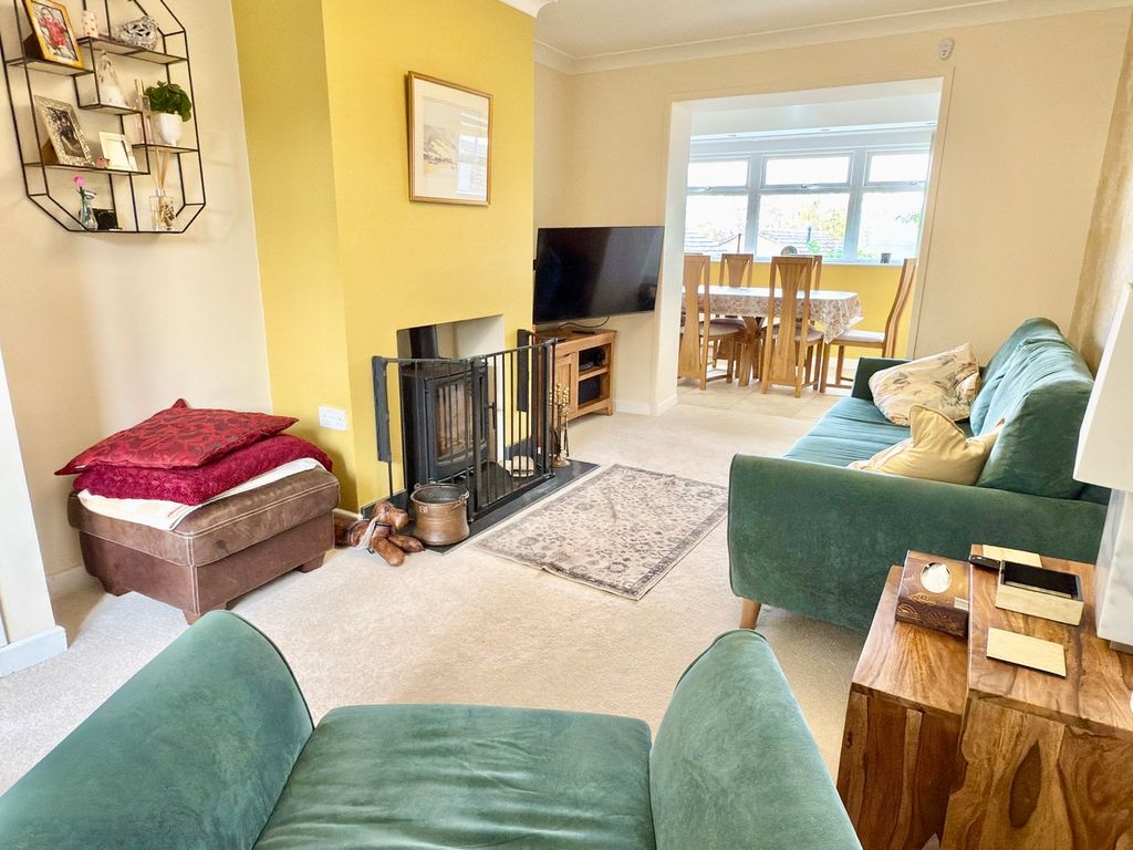 Property photo 3 of 14