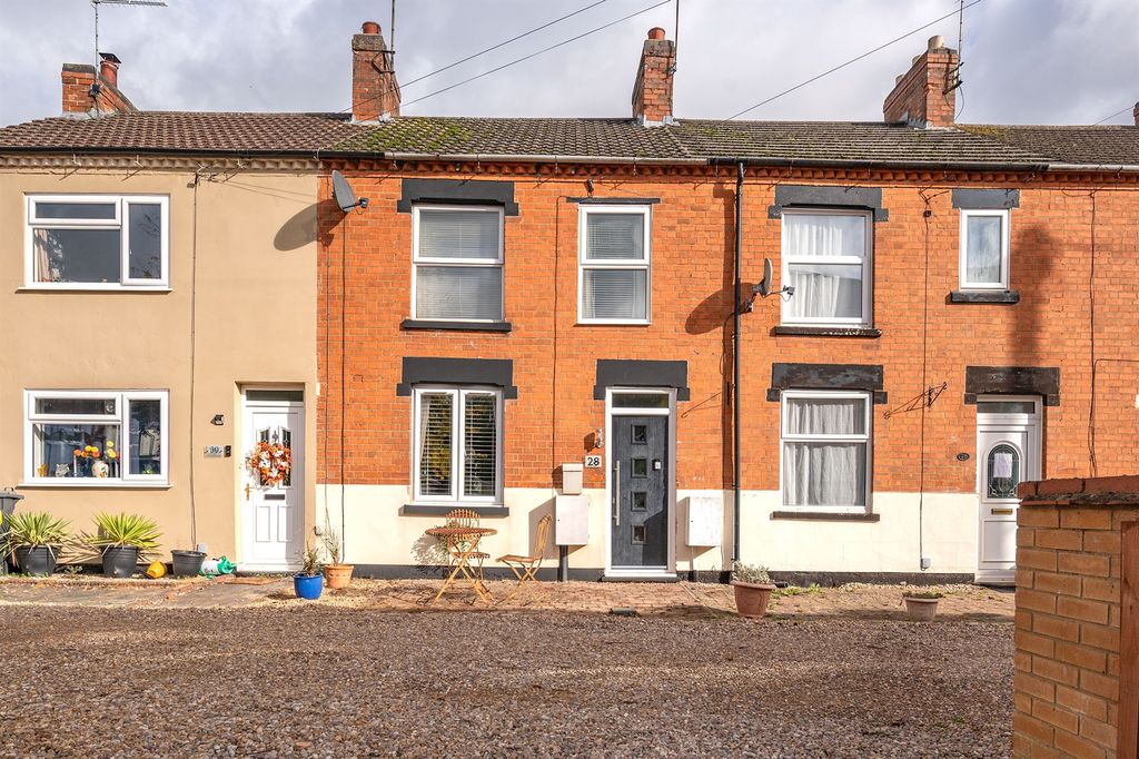 Property photo 1 of 12