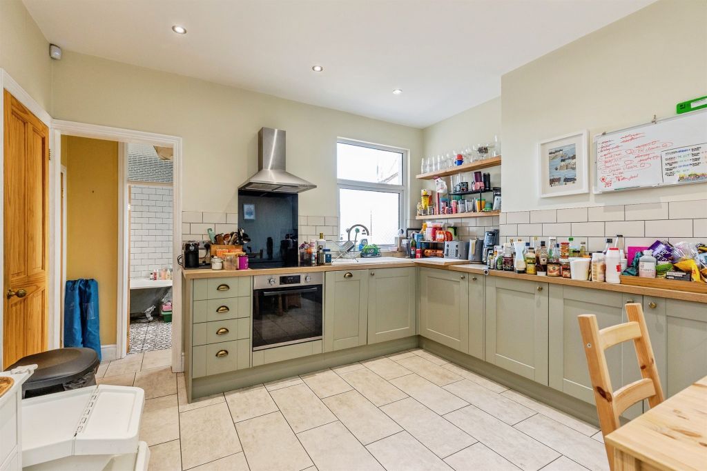 Property photo 2 of 26