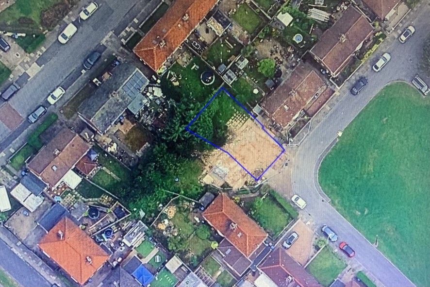 Property photo 1 of 3