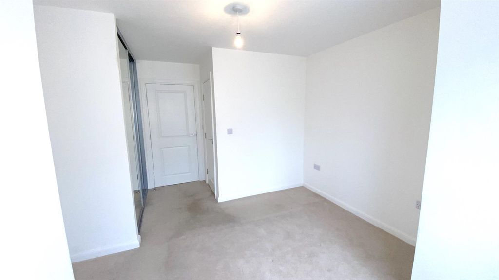 Additional image 14 of 2 bed flat for saleCastleridge Drive, Greenhithe DA9
