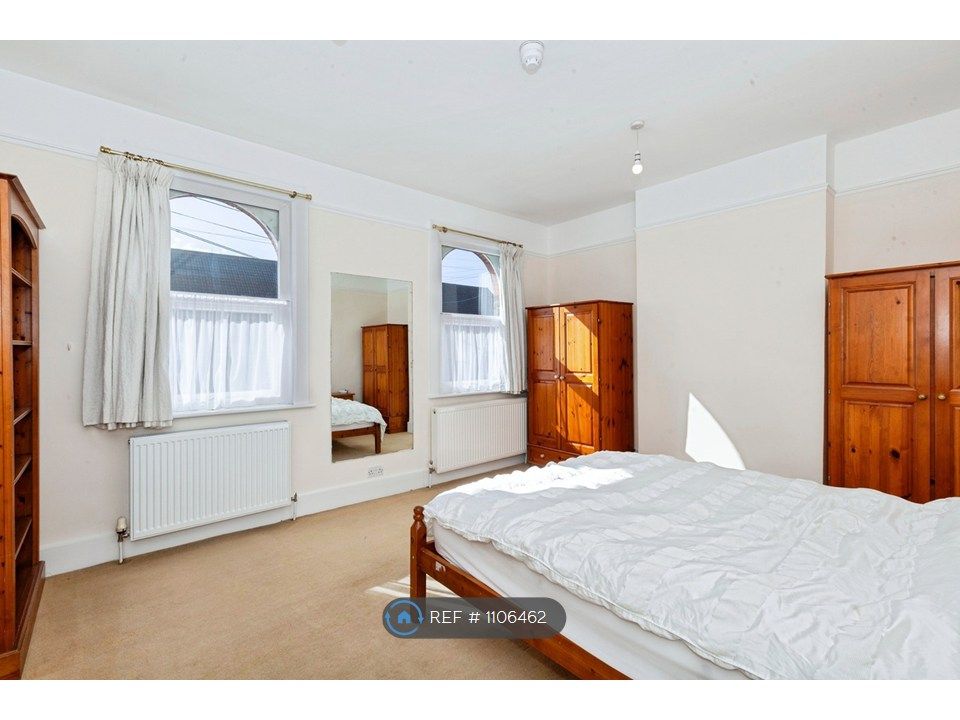 Property photo 1 of 20 Bedroom 5