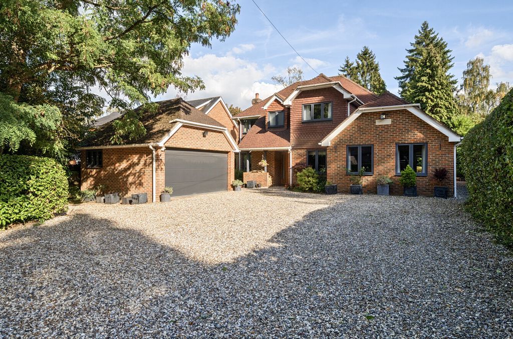 Property photo 1 of 29 1360315-9-68Da9d5...