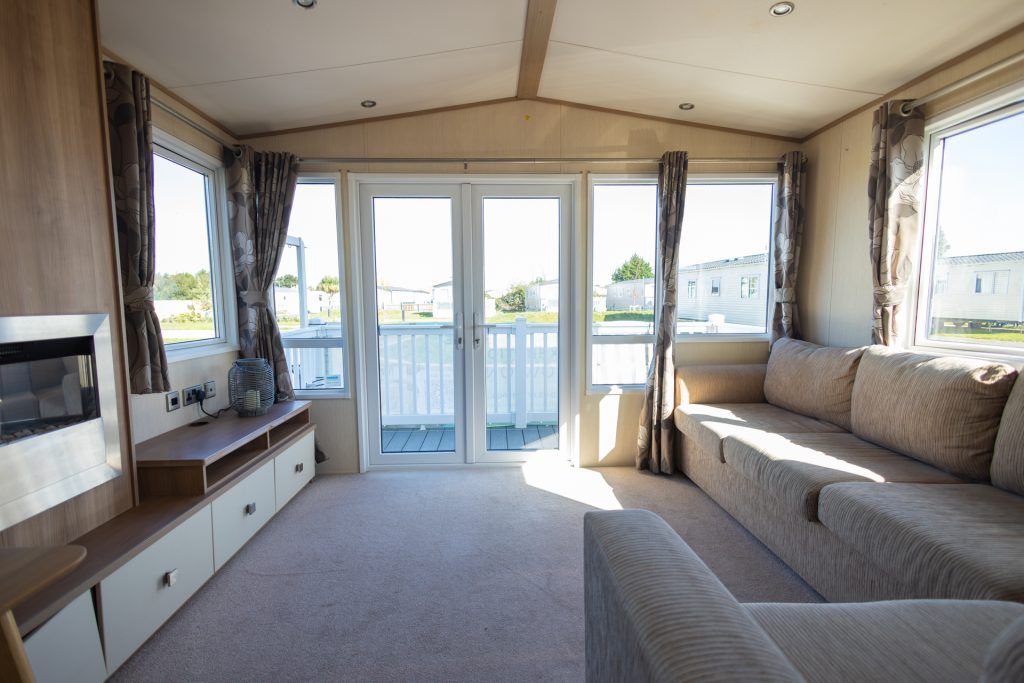 Property photo 2 of 12 Wm41 2014 Abi Sunningdale 38x12 Small 2