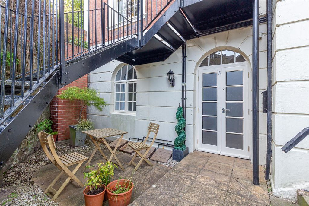 Property photo 3 of 21 Outside.Jpg