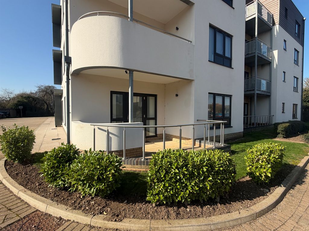 Property photo 2 of 16