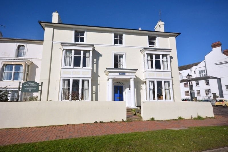 Property photo 1 of 6 2 Bed Unfurnished Flat