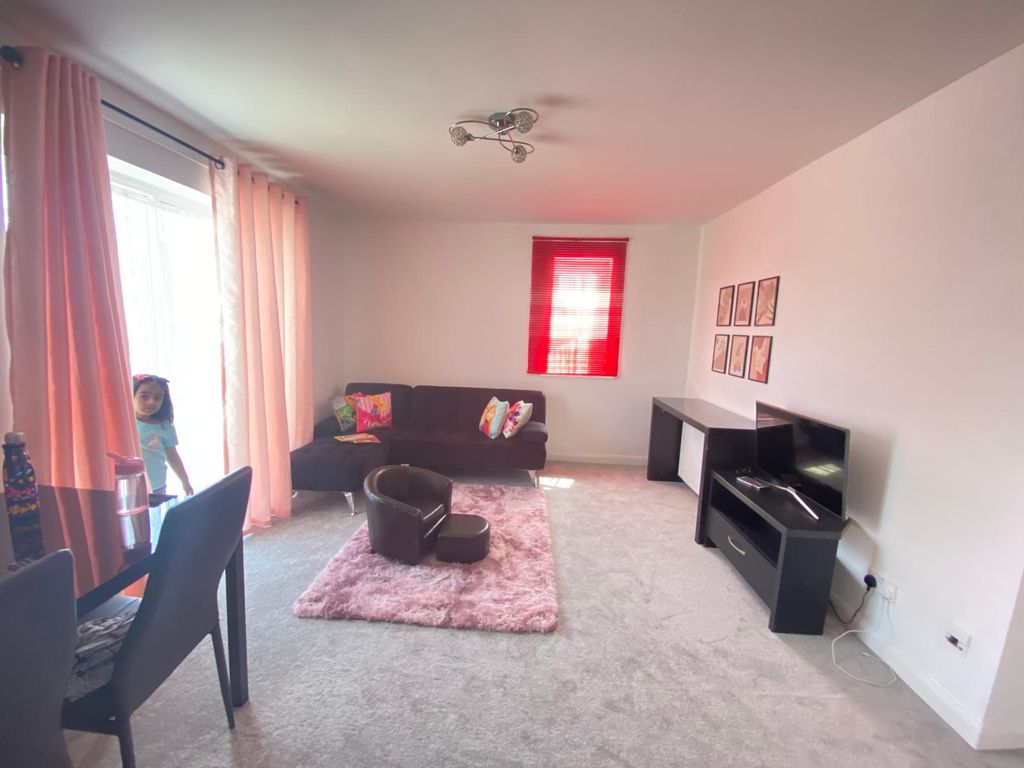 Property photo 2 of 13