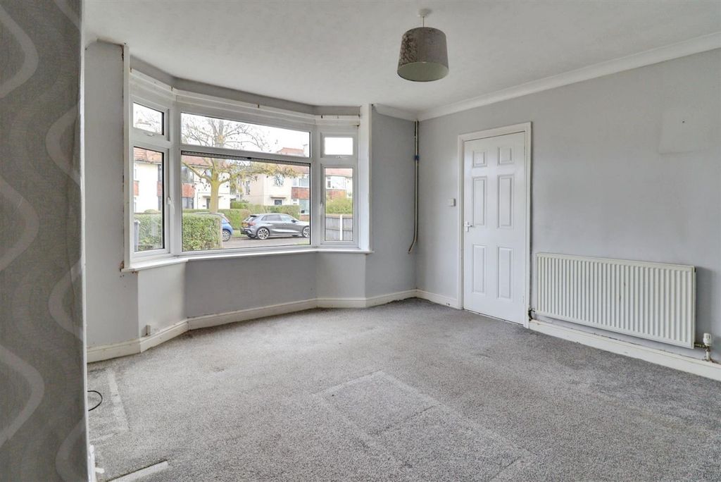 Property photo 2 of 20 Da9E74F8-Img_7274-Img_7276.Jpg