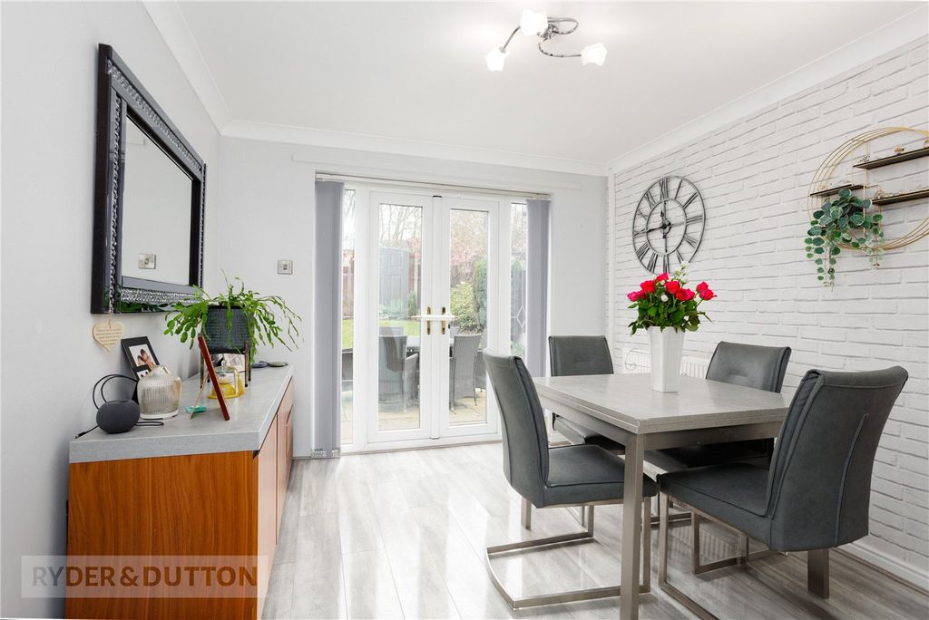 Property photo 2 of 30 Dining Room