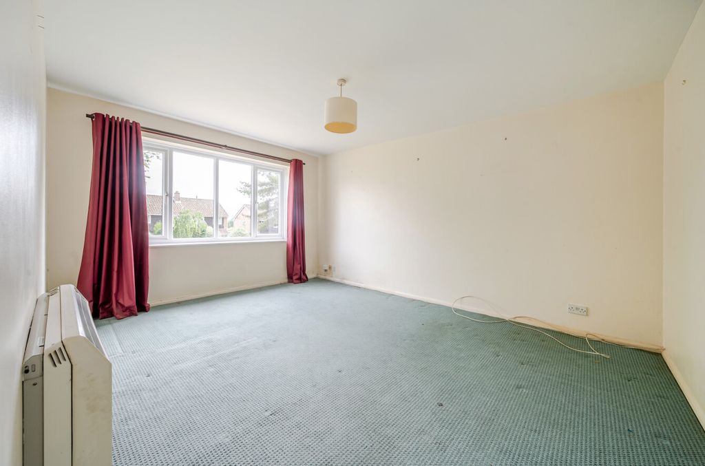 Property photo 2 of 9 1347527-11-68B6F8...