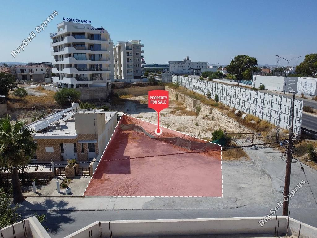 Property photo 1 of 9