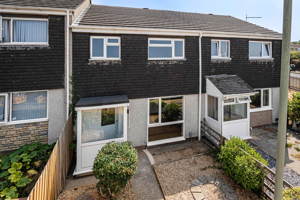 Property photo 2 of 19