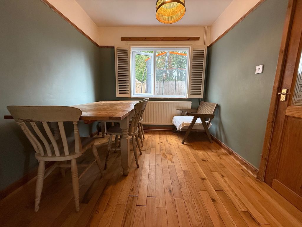 Property photo 3 of 15 Dining Room