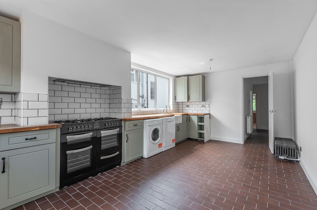 Property photo 3 of 11 Picture No. 05