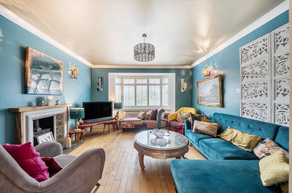 Property photo 3 of 21 1430358-16-69B7d8...