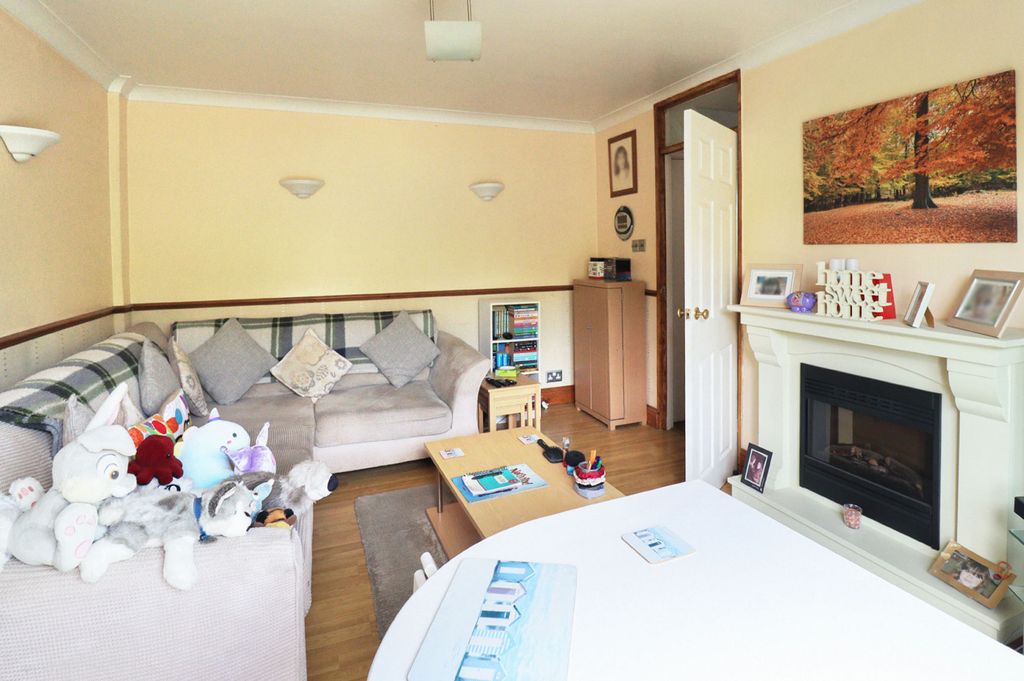 Property photo 3 of 16 Picture No. 09