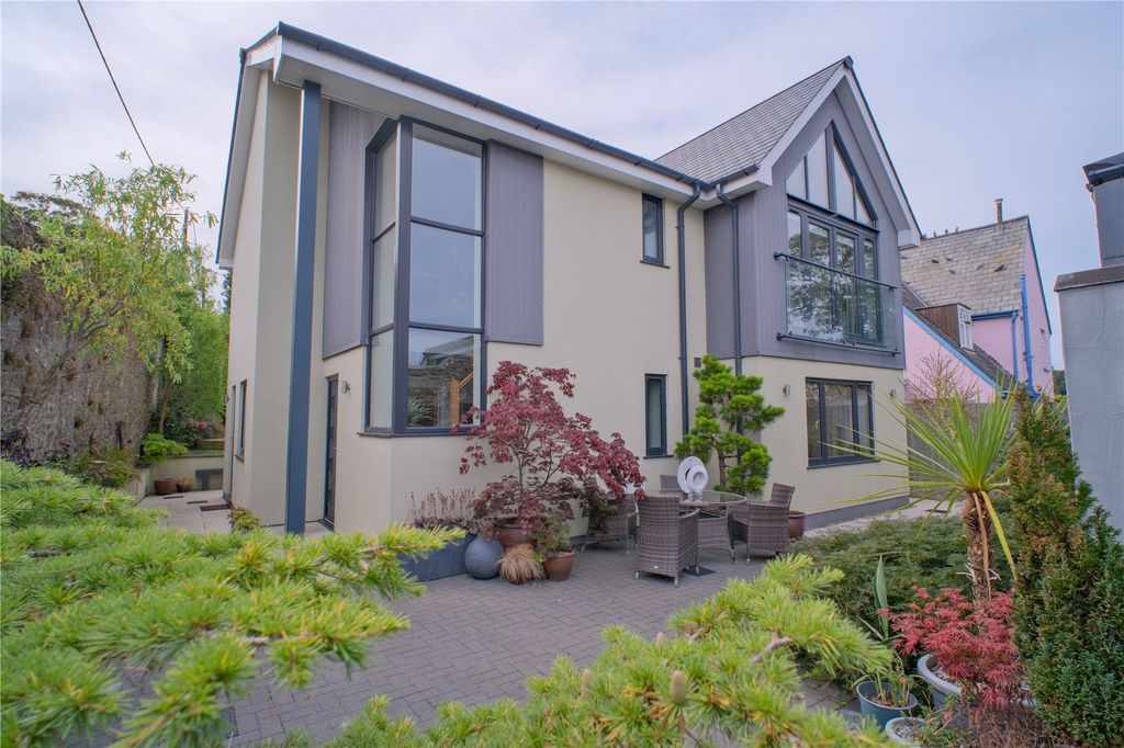 Property photo 1 of 44 Picture No. 99