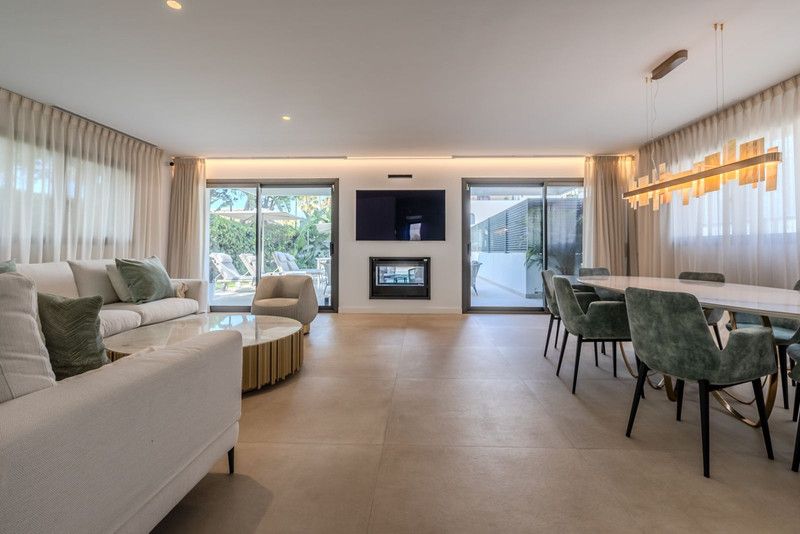 Property photo 3 of 60