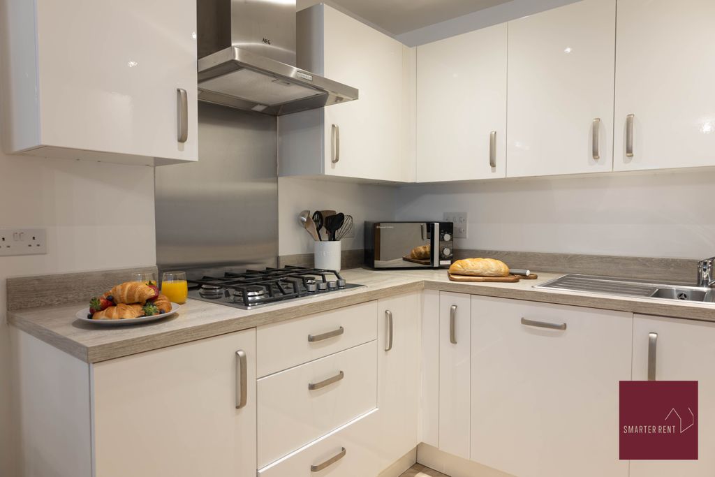 Additional image 6 of 3 bed flat to rentWillow House, Hook RG27