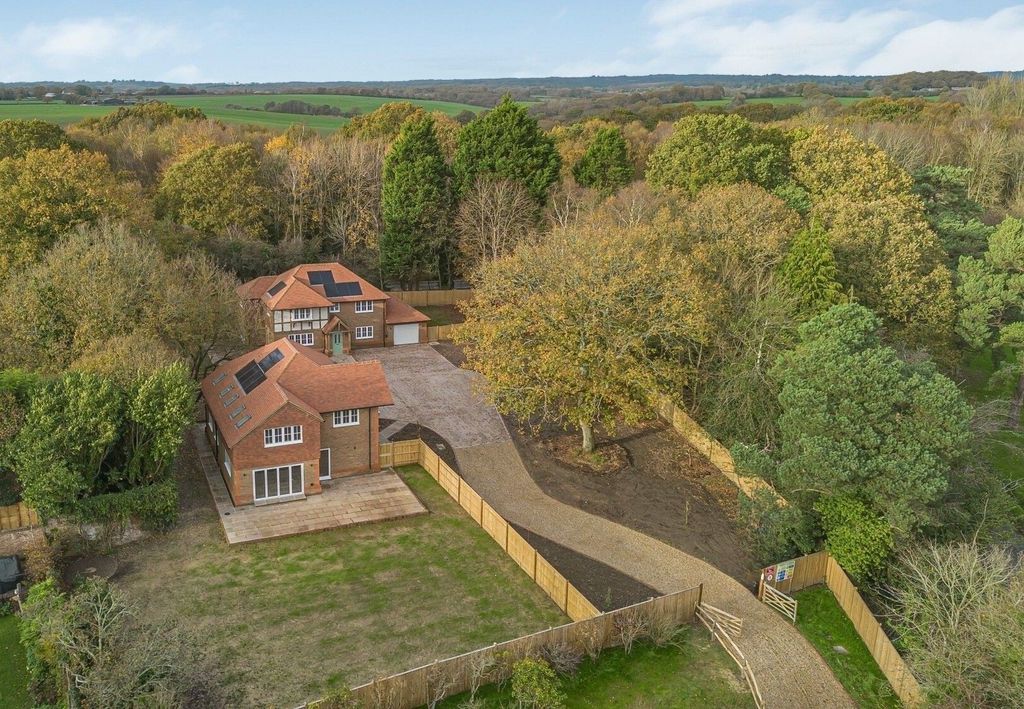 Property photo 2 of 24