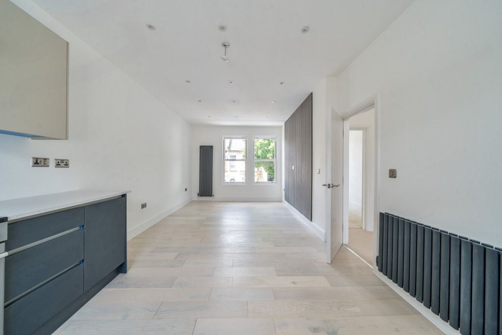 Property photo 1 of 12 Picture No. 06