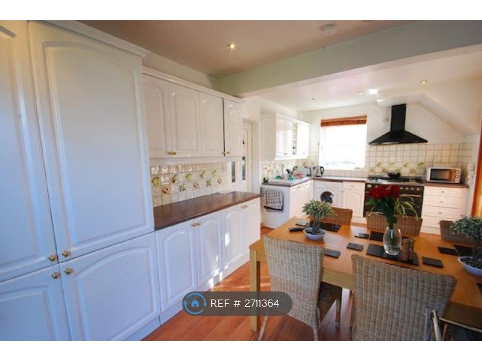 Property photo 1 of 12 Double Sized Kitchen - Rear