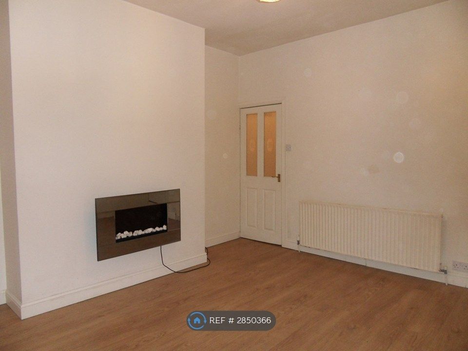 Property photo 2 of 9 Lounge